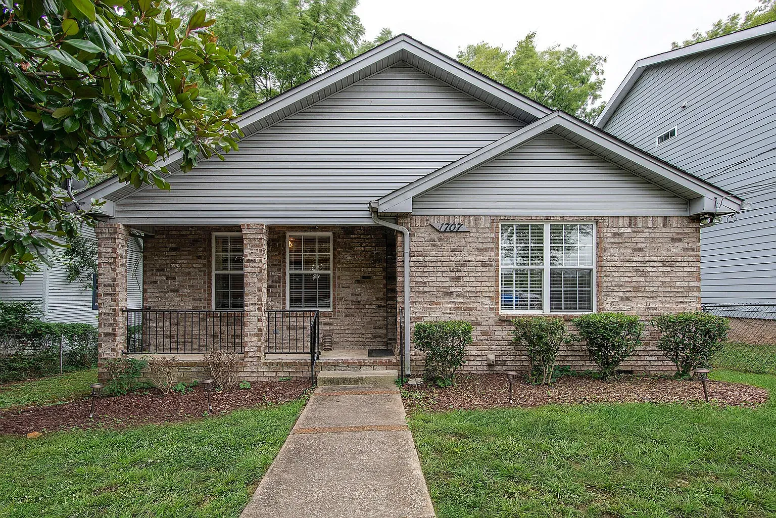 3 bed, 1335 sqft, $2,050 — Photo 1