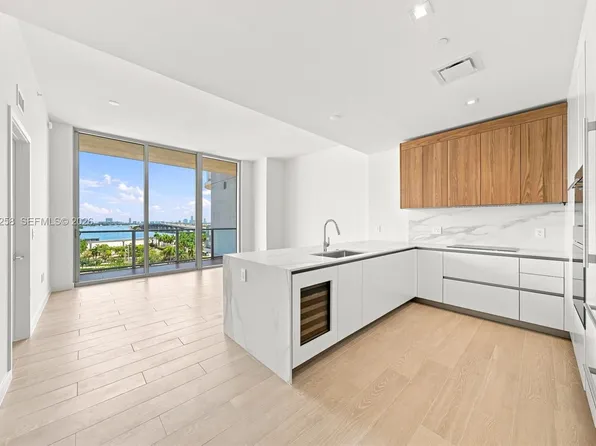 1400 Biscayne Blvd, Miami, FL
