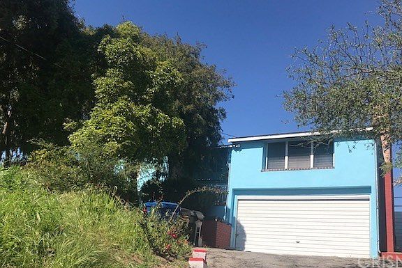 2nd image of 2649 Waverly Dr