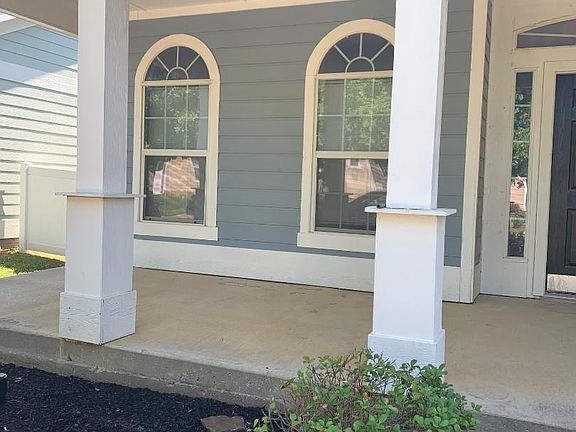 2nd image of 1604 Angel Ln