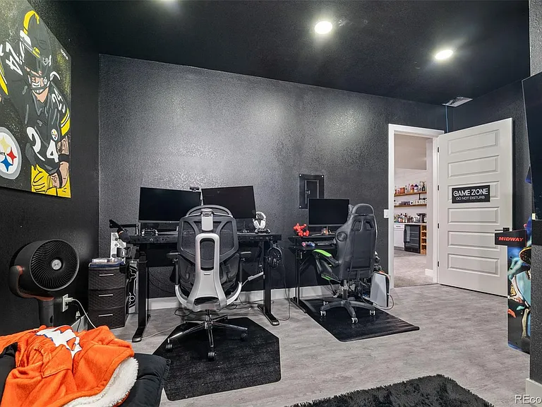 25537 E Alder Dr — Photo 39