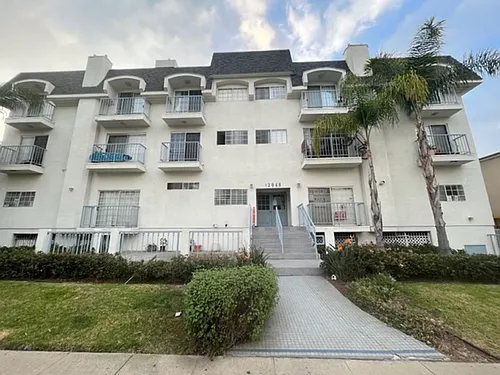 12048 Culver Blvd Photo 1