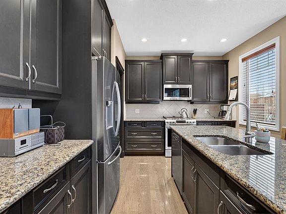 2nd image of 2 N Ranchers Grn