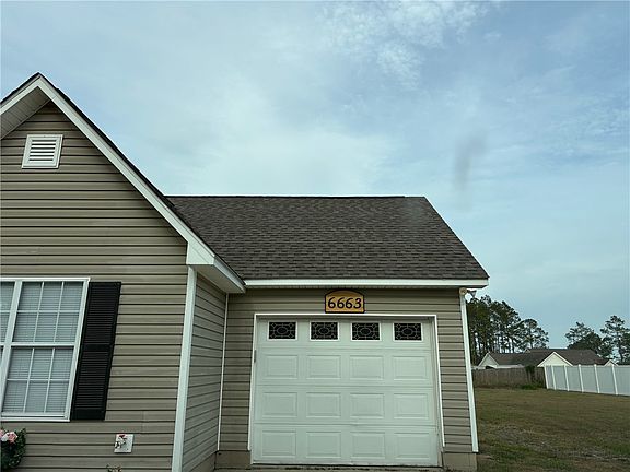 3rd image of 6663 Pine Ridge Cir