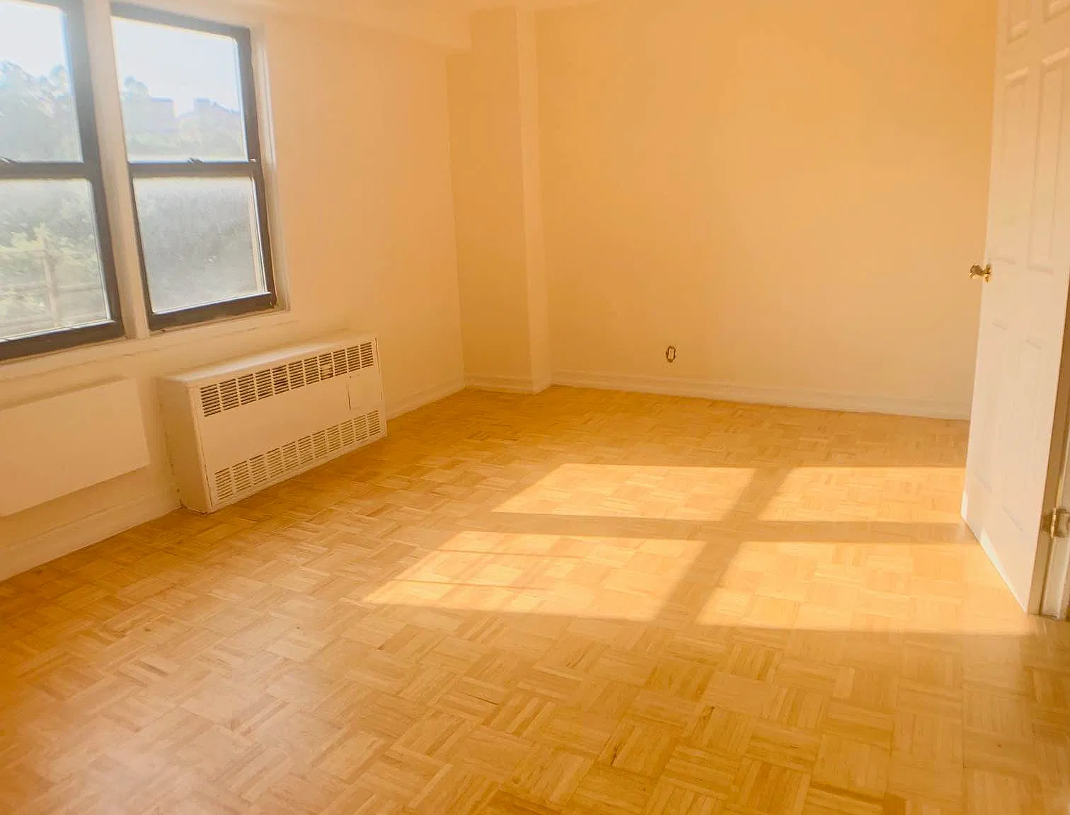 179 Bennett Avenue — Photo 4