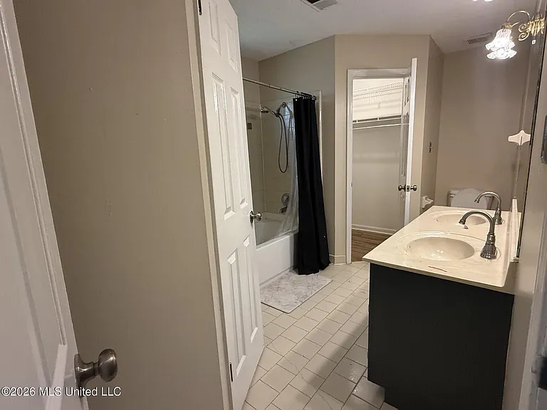 7090 Greenbriar Dr — Photo 14