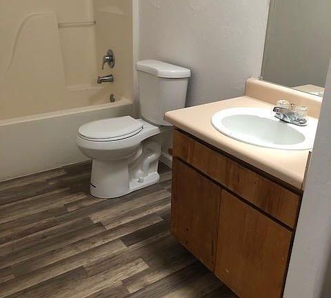 5th image of 1428 S Tyndall Ave #2