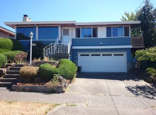 8306 39th Ave SW, Seattle, WA 98136