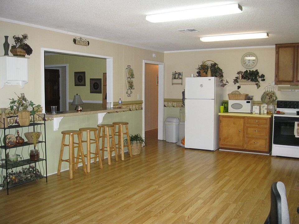 Kitchen & Breakfast