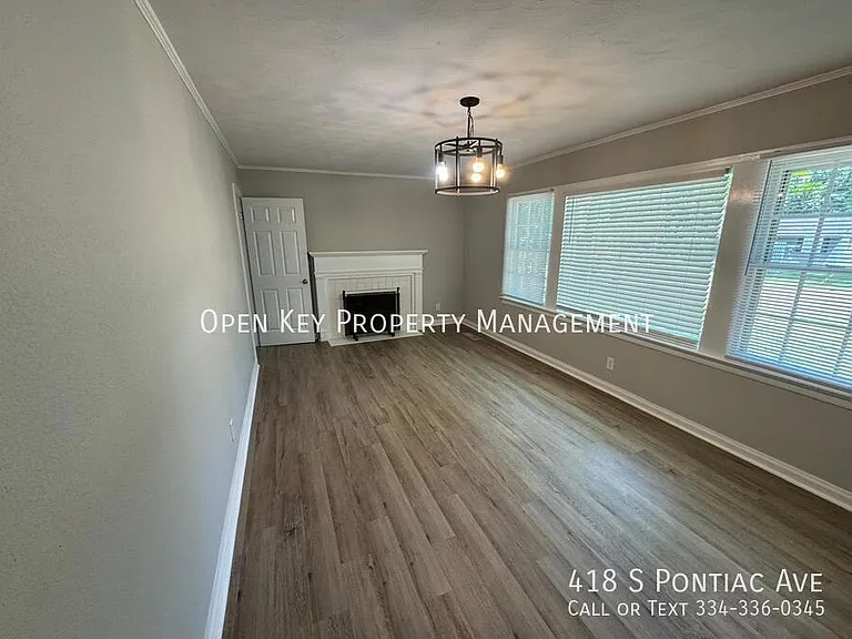 418 S Pontiac Ave — Photo 5
