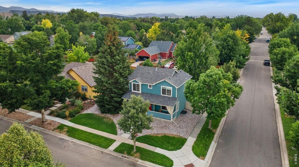 2702 Bianco Dr
