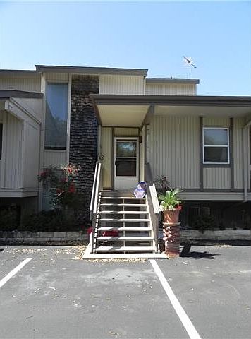 1st image of 559 Demarett Dr