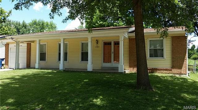 1st image of 2363 Blue Heron Dr