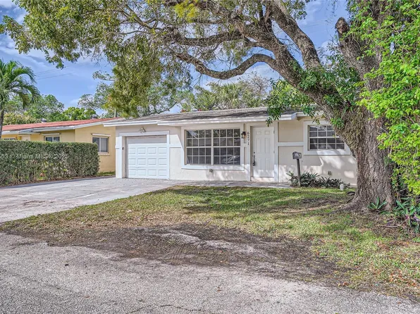 6271 SW 8th St, North Lauderdale, FL 33068