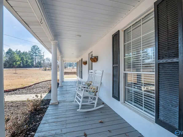 333 County Road 302, Hillsboro, AL 35643