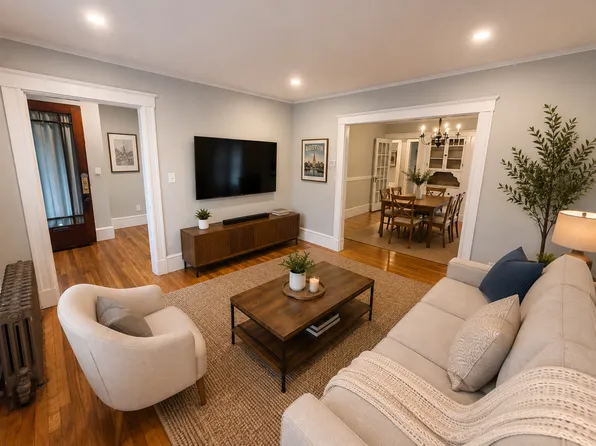 18 Edenfield Ave #2, Watertown, MA 02472