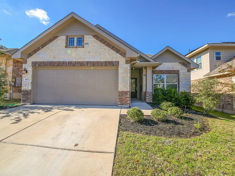 14002 Madrigal Ln — Photo 34