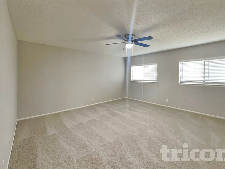 6827 Cypress Mist Dr — Photo 8