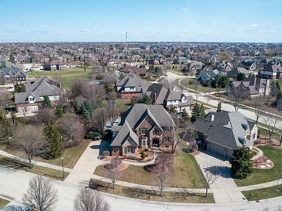 3rd image of 22575 N Pebble Lake Ct