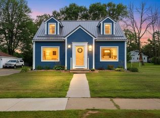 172 Williams St, Pulaski, WI 54162
