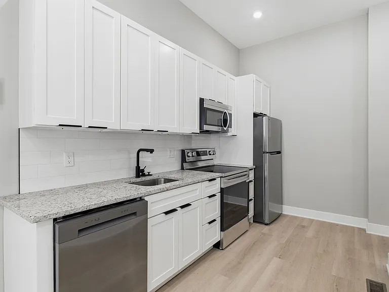 856 N 19th St #1 — Photo 3