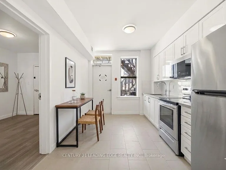 1A Leonard Ave #1 — Photo 8