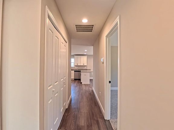 4th image of 113 Addison Creek Ln