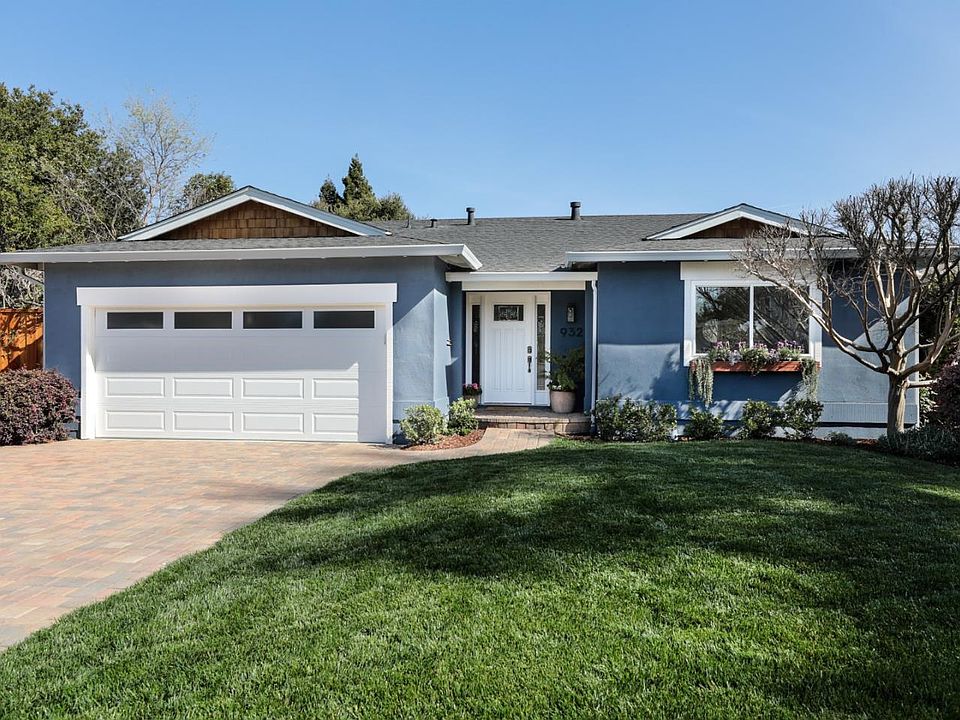 1st image of 932 Theresa Ct