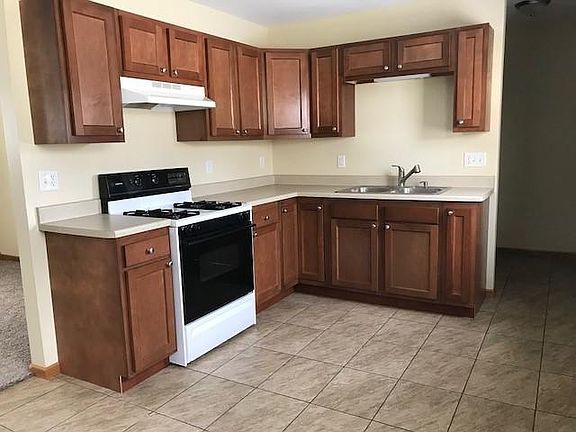 5th image of 1028 Wood Ave
