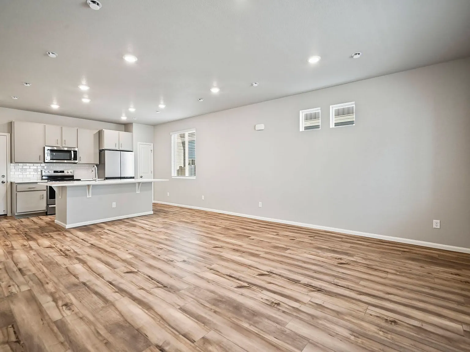 3 bed, 1490 sqft, $2,200 — Photo 2