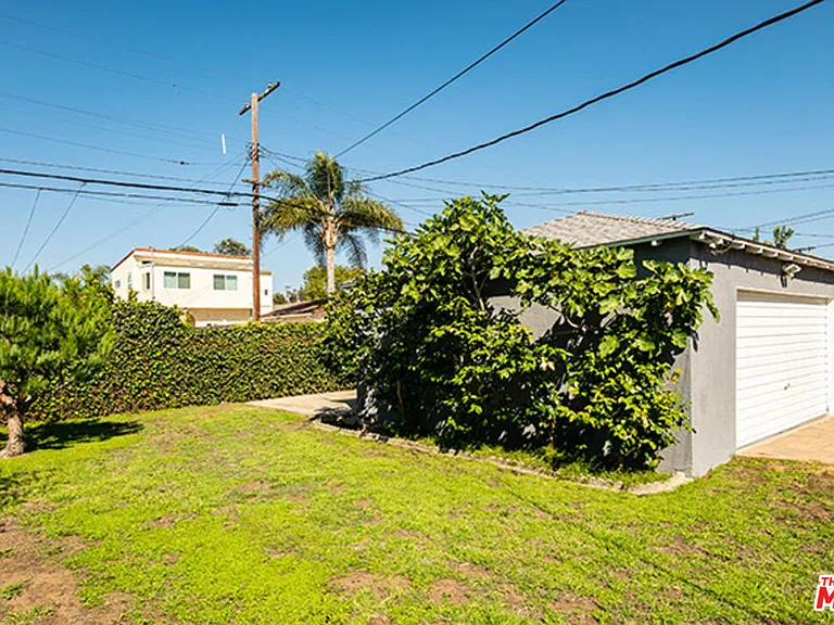 2468 Glencoe Ave — Photo 16