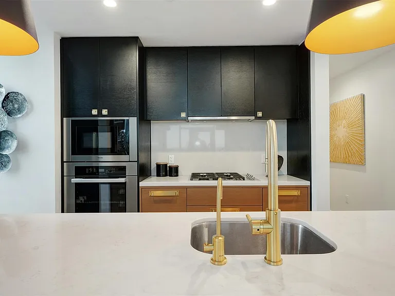 70 Rainey St #1807 — Photo 9
