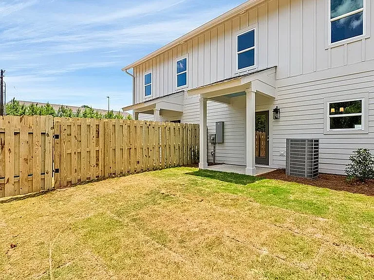 3260 Academy Dr #606 — Photo 15