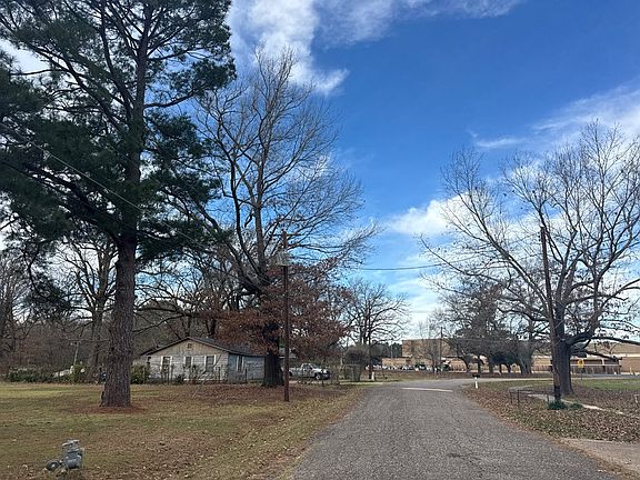 4th image of 1609 Princess Elaine St