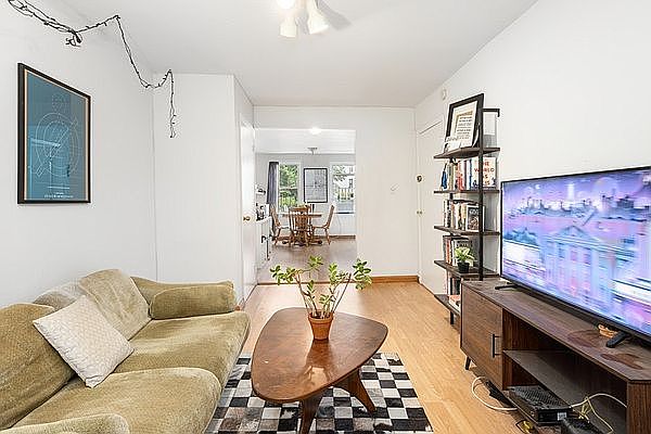 1st image of 535 Hicks St Floor 2