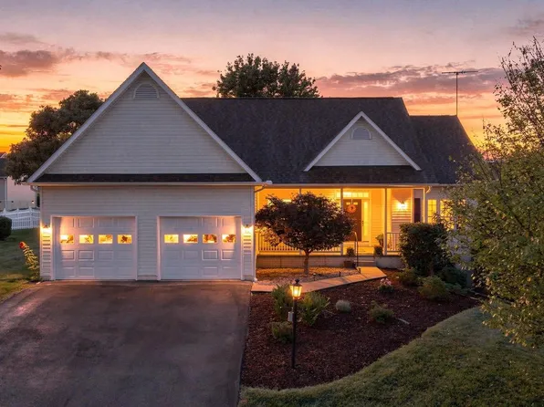 106 Marietta Ln, Falling Waters, WV 25419