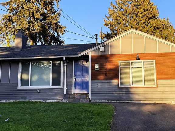 2nd image of 17248 11th Ave NE