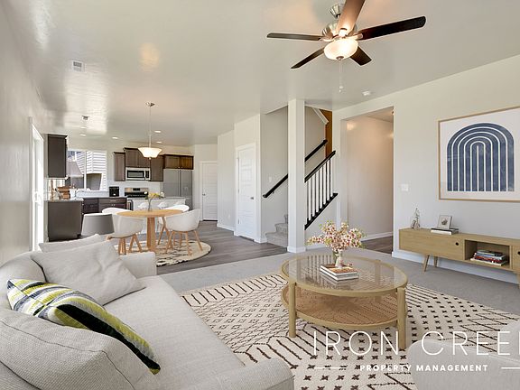 Living room, Dining Area and Kitchen