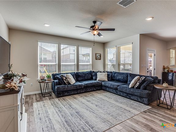 4th image of 213 Sugar Cane Rd