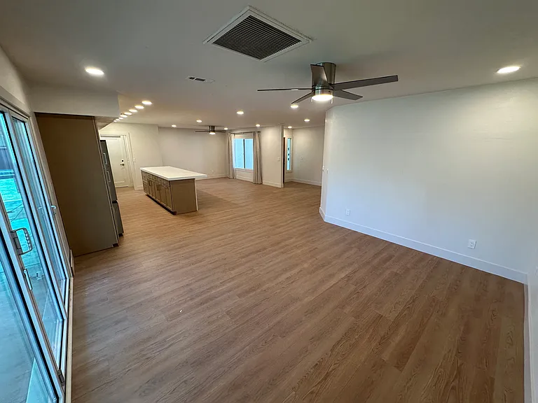903 E Hermosa Dr — Photo 4