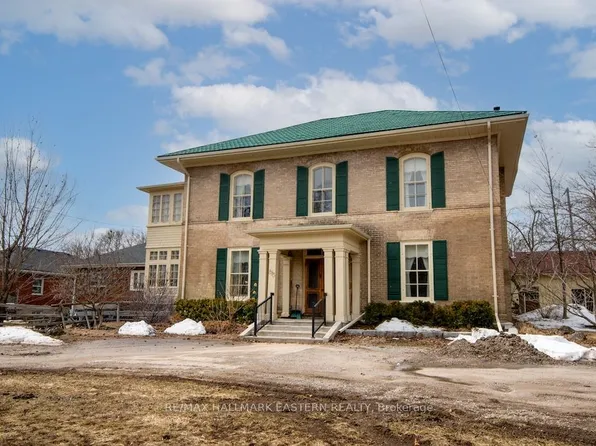 813 Water St #&-11, Peterborough, ON K9H 3N7