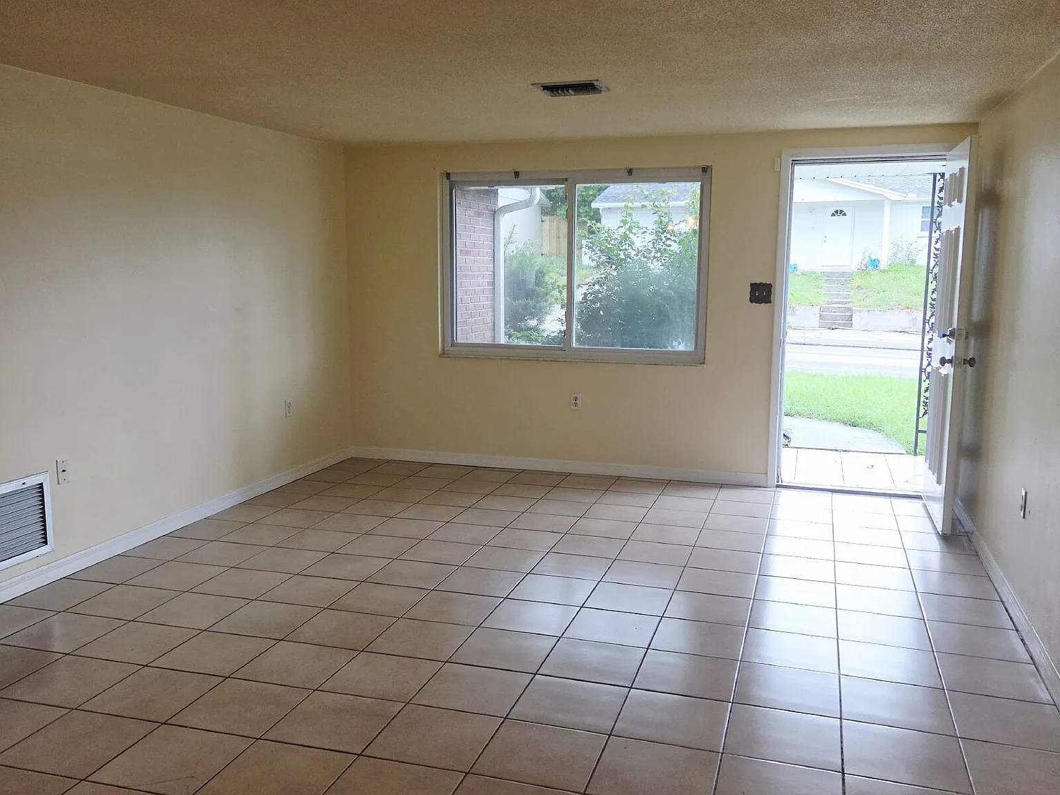 2 bed, 2.0 bath, 990 sqft, $1,500 — Photo 4
