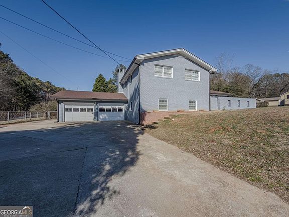 3rd image of 5100 Redan Rd
