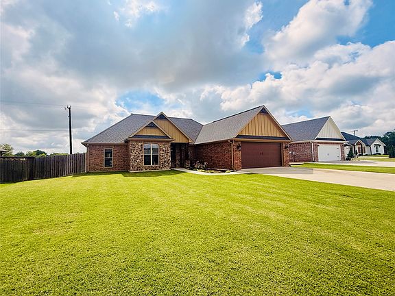2nd image of 330 Koby Cir