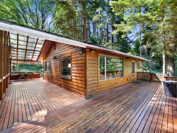 3051 Hales Passage, Lummi Island, WA 98262