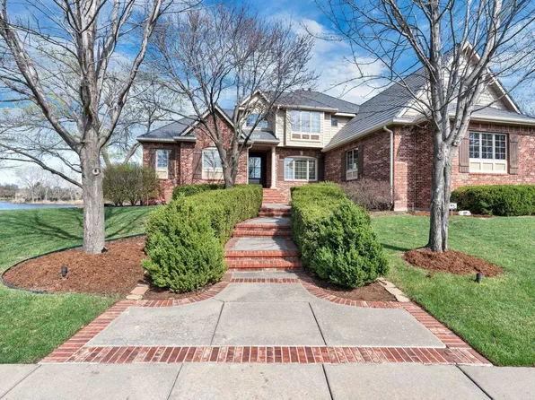 1814 N Red Brush St, Wichita, KS 67206