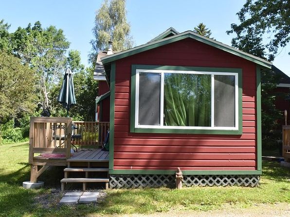 1270 Lakeview Dr #2, China, ME 04358