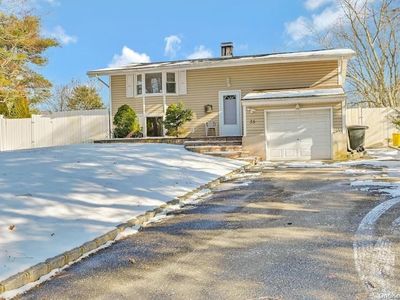 35 Scotchpine Drive, Islandia, NY, 11749