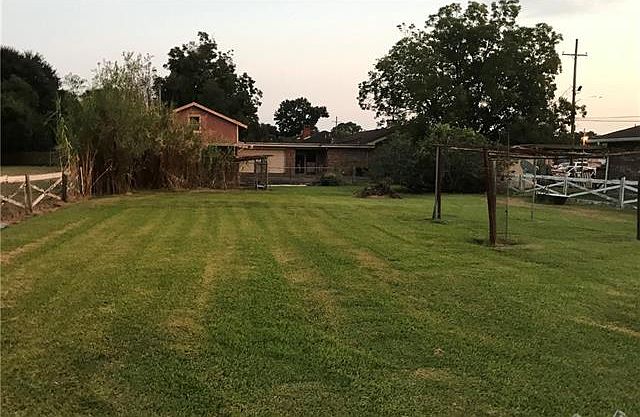 1st image of 10930 Hayne Blvd