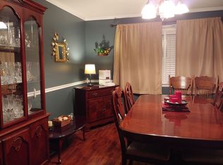 5310 Lakeview Rd, Hope Mills, NC 28348